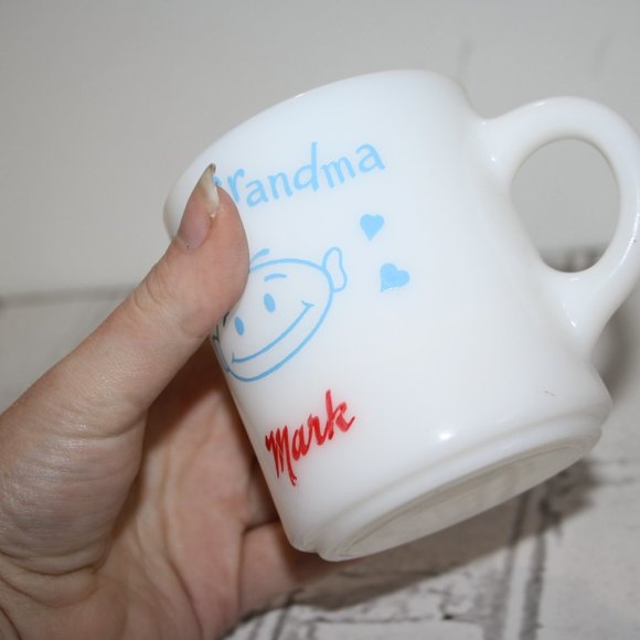 Vintage coffee mug I LOVE GRANDMA MARK 3.25" - Picture 2 of 4